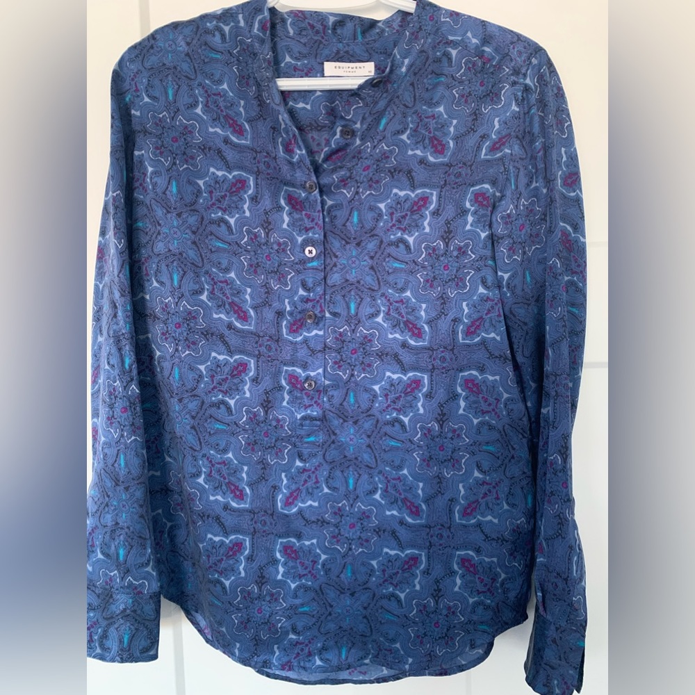 Silk top in mint condition